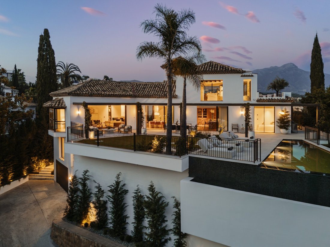 Villa in Benahavis, Andalusia, Spain 1 - 18486657