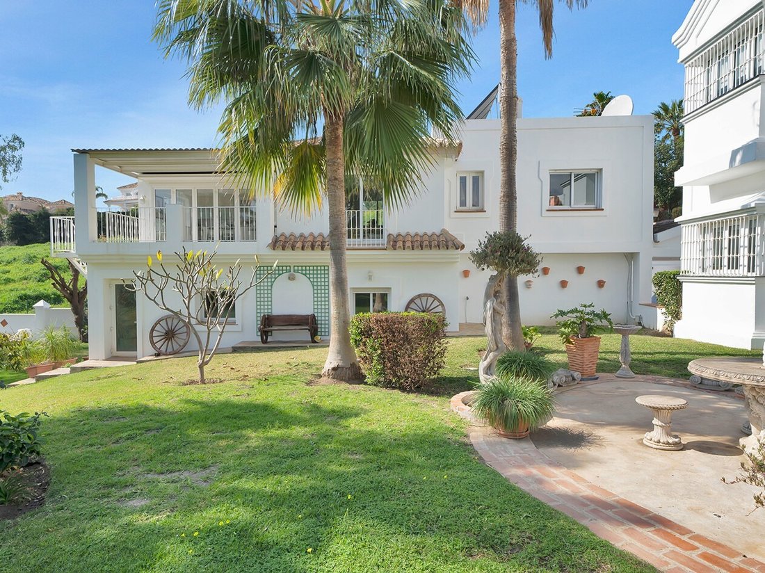 Villa in Nueva Andalucia, Marbella, Spain 2 - 18485964