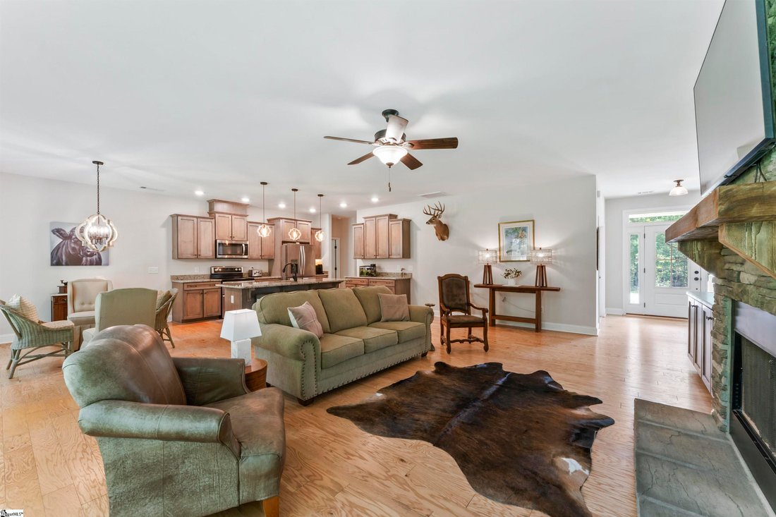 House in Pickens, South Carolina, United States 5 - 18250033