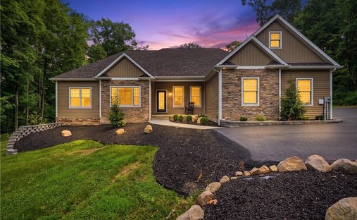 House in Neshannock Twp, Pennsylvania, United States 1