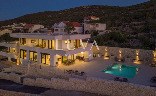 Villa in Opcina Posedarje, Zadar County, Croatia 1