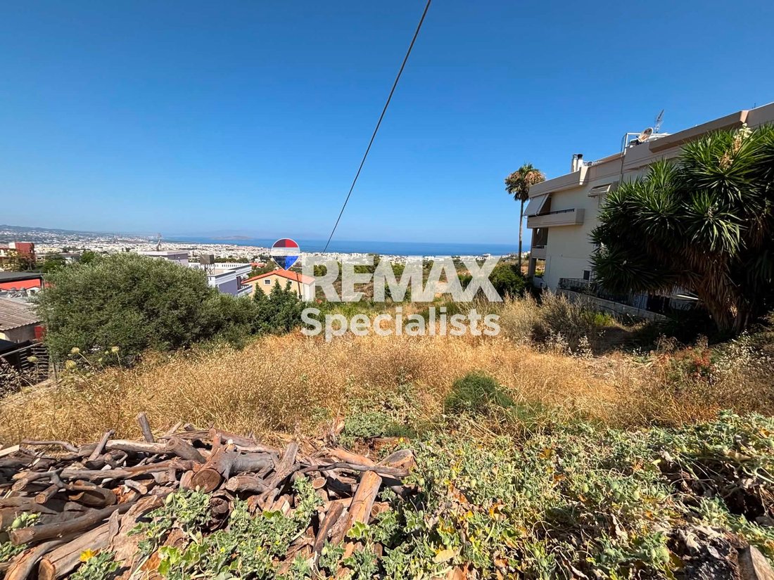 Land in Crete, Greece 2 - 18483794