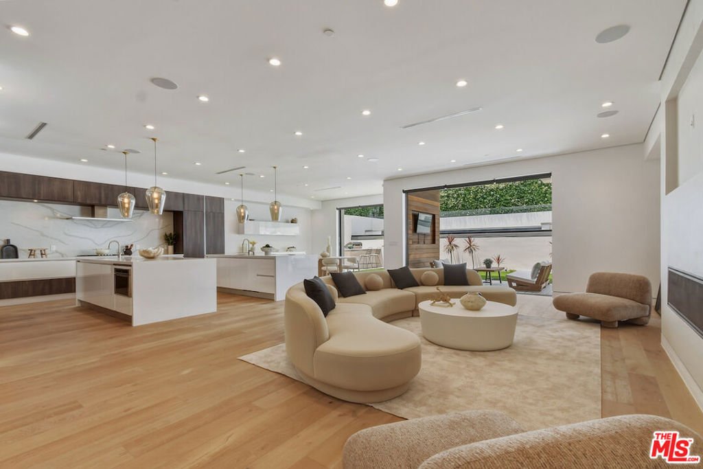 House in Los Angeles, California, United States 3 - 18485319