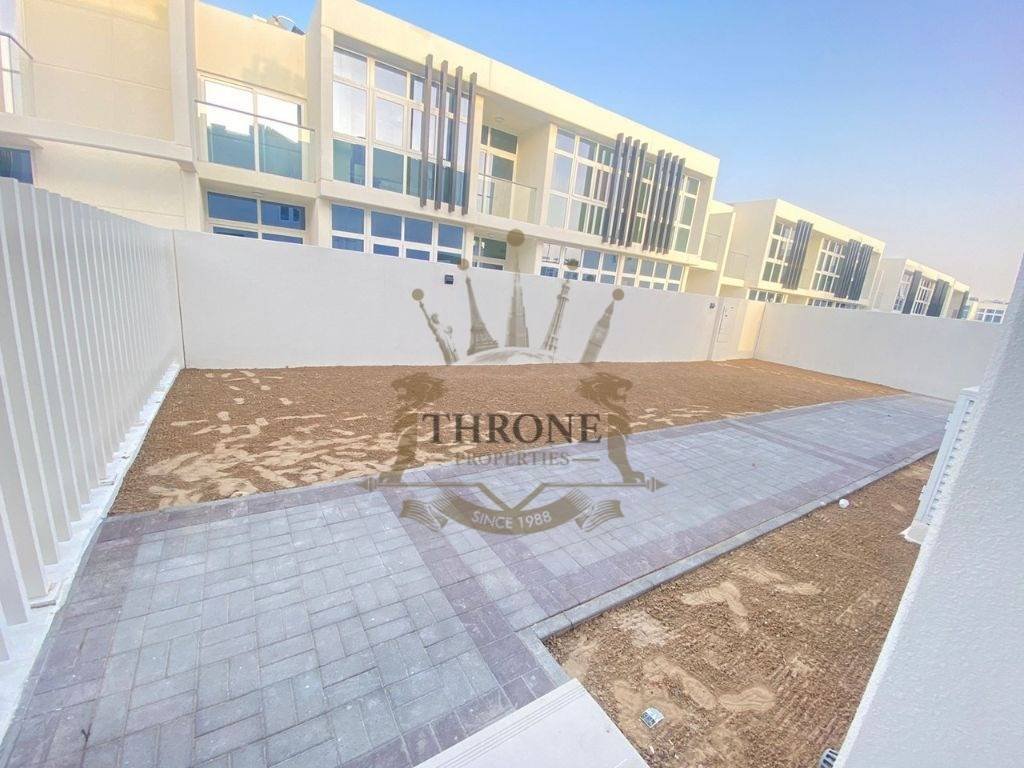 Townhouse in Damac Hills 2, Dubai, United Arab Emirates 3 - 18488442