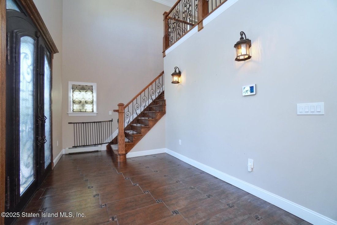 House in New York, New York, United States 5 - 18485077