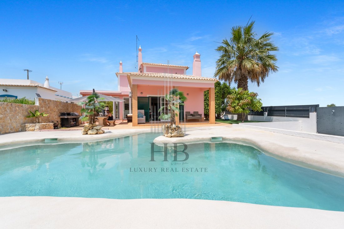 House in Armacao de Pera, Algarve, Portugal 1 - 18486888