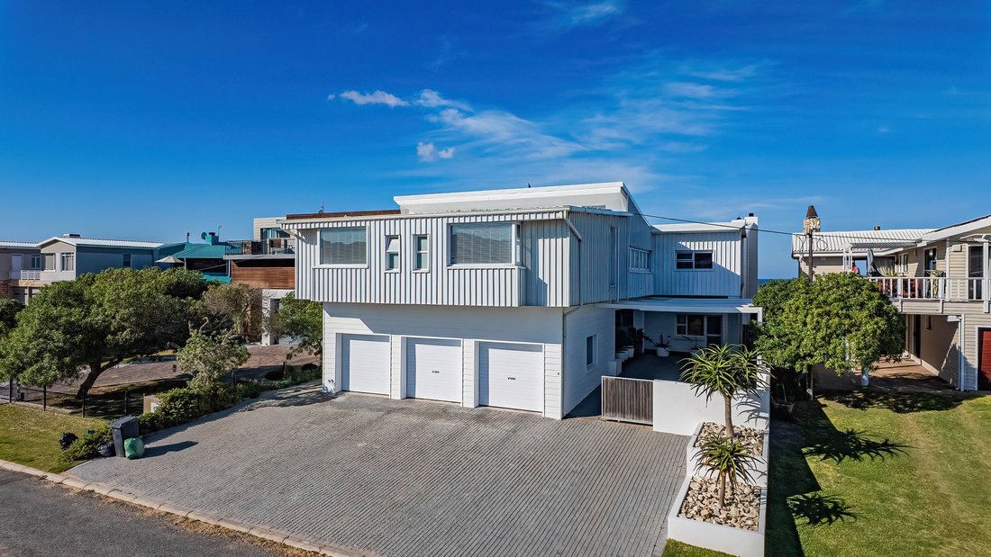 House in Still Bay, Western Cape, South Africa 1 - 18486964