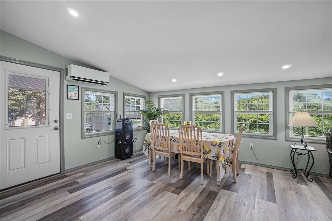 House in Cranston, Rhode Island, United States 3 - 18470535
