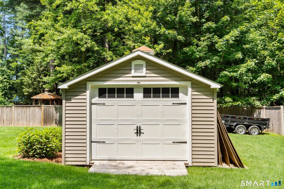 House in Avon, Connecticut, United States 5 - 18440940