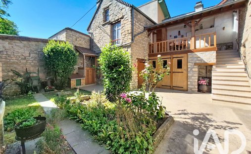 House in Verneuil-sur-Seine, Ile-de-France, France 1