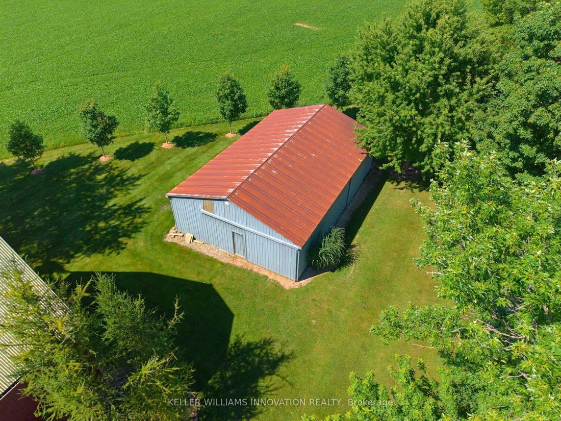 Farm Ranch in North Perth, Ontario, Canada 5 - 18483409