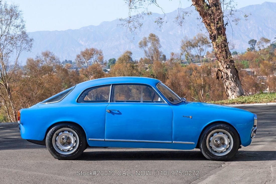 Alfa Romeo Giulietta in Los Angeles, CA 5 - 18484361