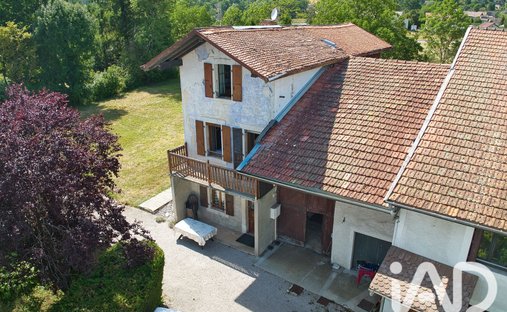 House in Ouest, Gex, France 1
