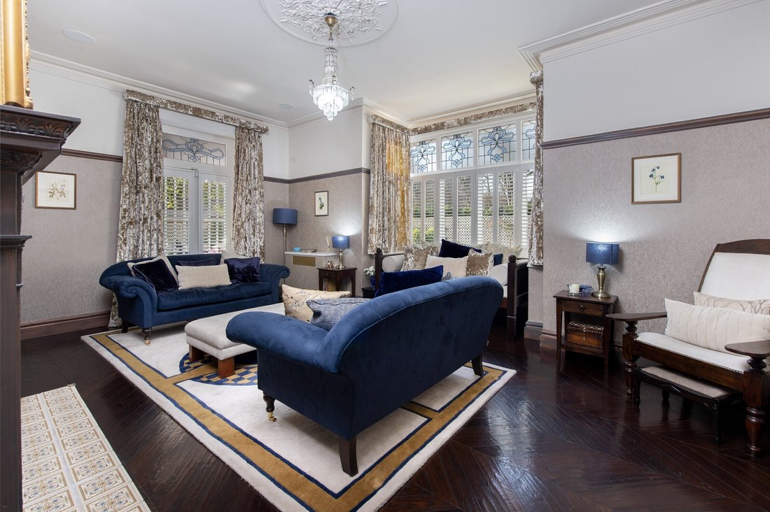 House in Turnham Green, Hounslow, England 4 - 18487850