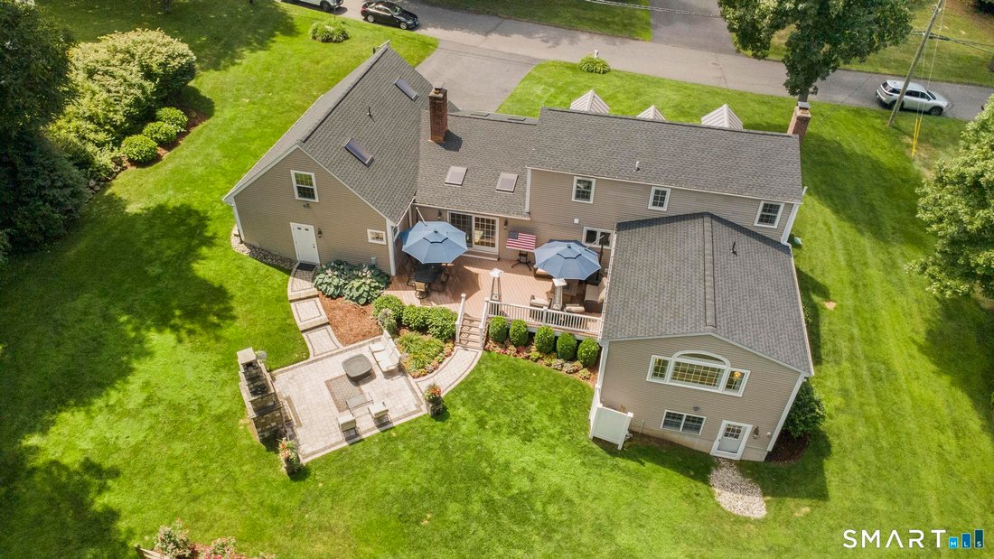 House in Avon, Connecticut, United States 2 - 18440940