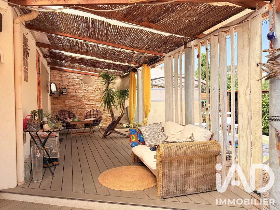 House in Hyeres, Provence-Alpes-Côte d'Azur, France 1 - 18484935
