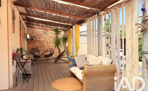 House in Hyeres, Provence-Alpes-Côte d'Azur, France 1