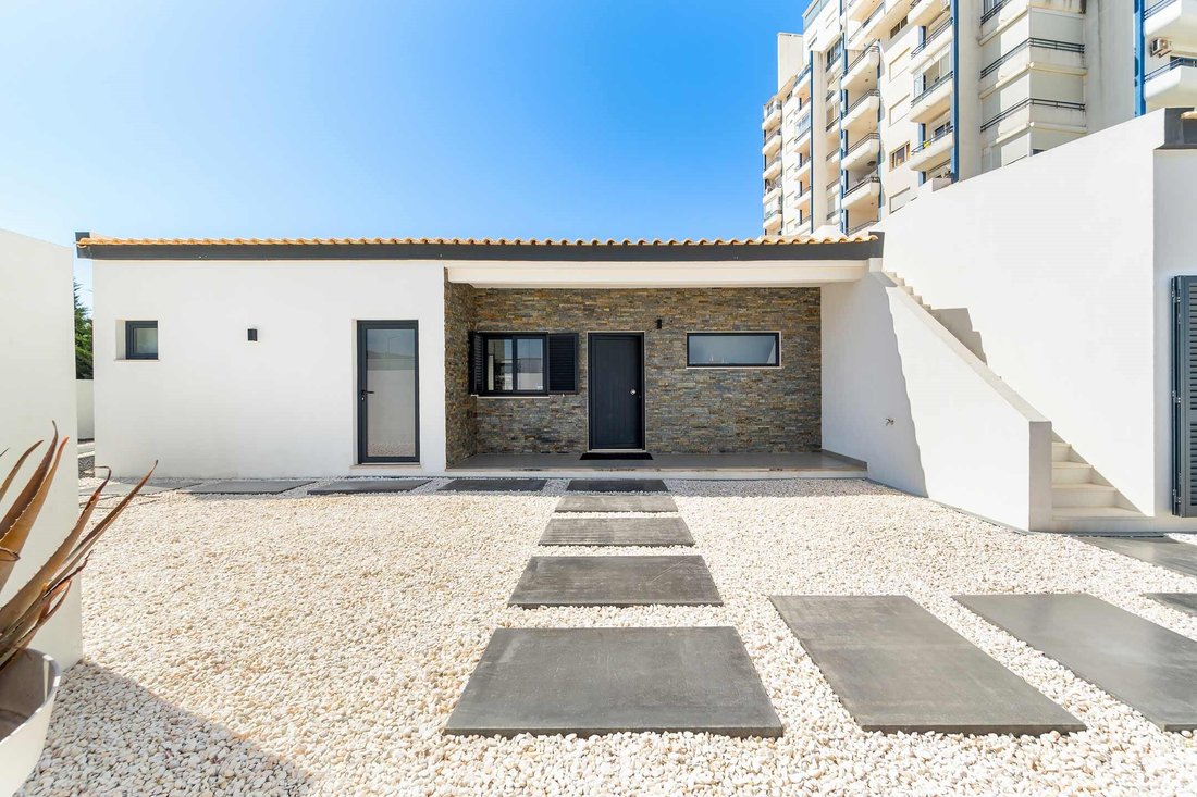 House in Armacao de Pera, Algarve, Portugal 5 - 18486908