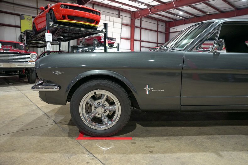 Coupe in Grand Rapids, United States 3 - 18488081