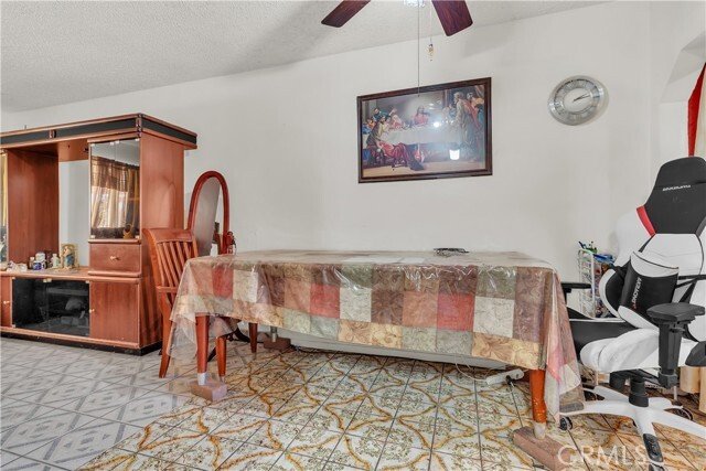 La Puente, California, United States 1 - 18485015
