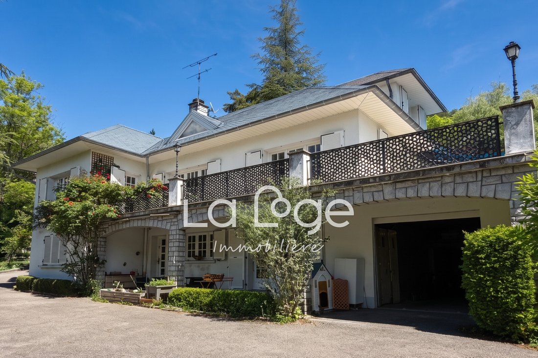 Villa in Gap, Provence-Alpes-Côte d'Azur, France 1 - 18484092