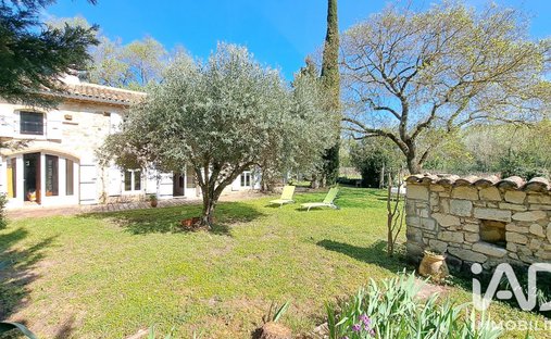 House in Valaurie, Auvergne-Rhône-Alpes, France 1