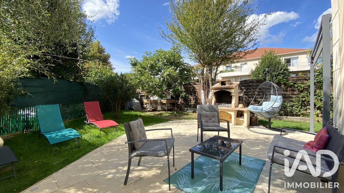 House in Maurecourt, Ile-de-France, France 3 - 18484939