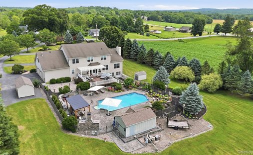 House in Slate Hill, New York, United States 1