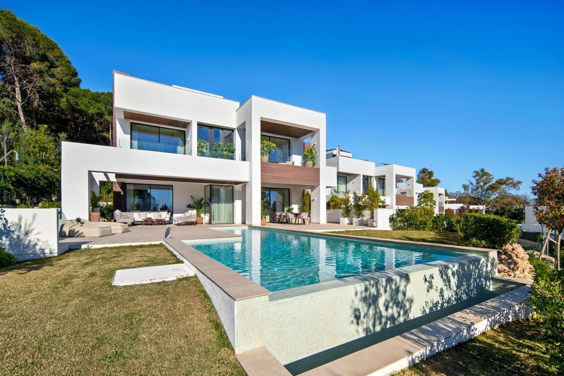 Villa in Marbella, Andalusia, Spain 1 - 18485713