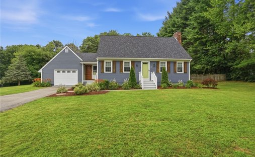 House in Swansea, Massachusetts, United States 1