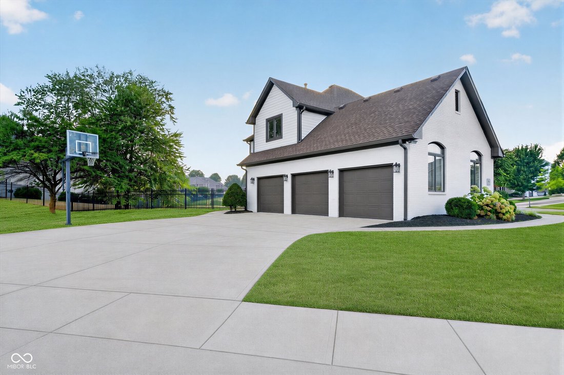 House in Greenwood, Indiana, United States 3 - 18199211