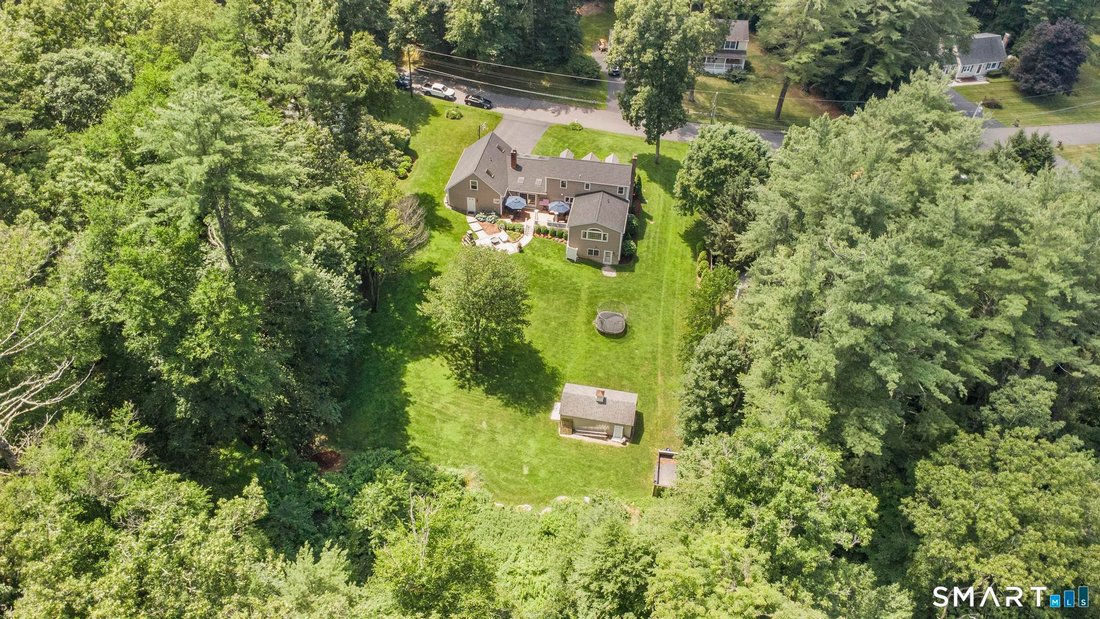 House in Avon, Connecticut, United States 4 - 18440940