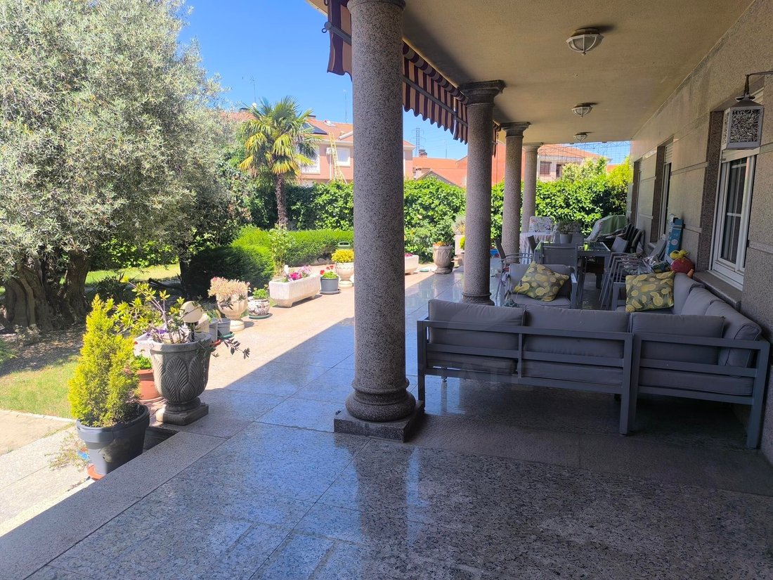 Townhouse in Santovenia de Pisuerga, Castile and Leon, Spain 1 - 18112040