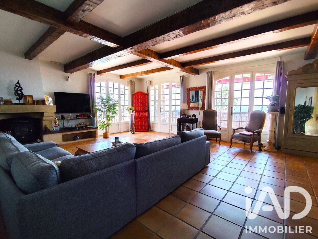 House in Hyeres, Provence-Alpes-Côte d'Azur, France 5 - 18484892