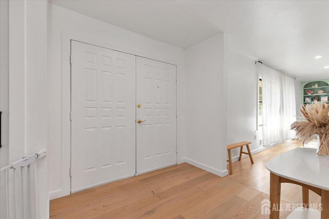 House in Metuchen, New Jersey, United States 2 - 18483933