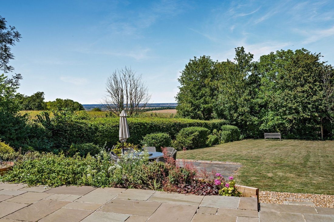 House in Hertfordshire, England 4 - 18483219