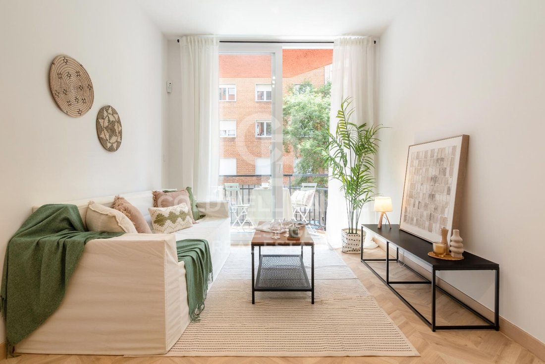 Apartment in Eixample, Barcelona, Spain 2 - 18486880