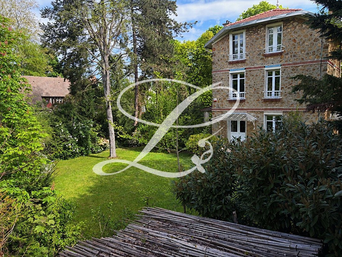 House in Napoleon, Maisons-Laffitte, France 1 - 18483647