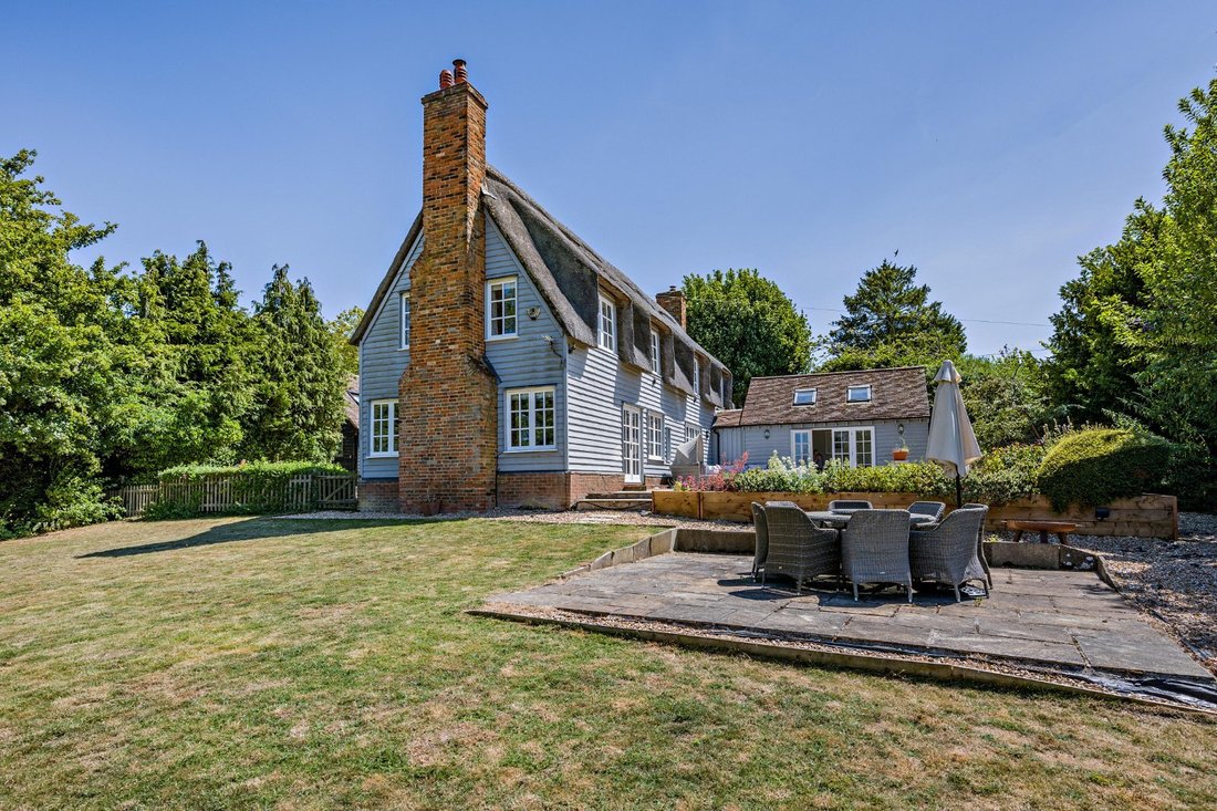 House in Hertfordshire, England 2 - 18483219