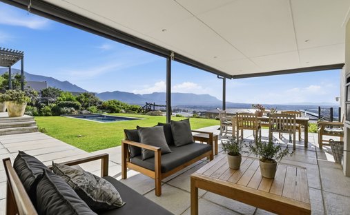 House in Retreat, Cape Town, South Africa 1