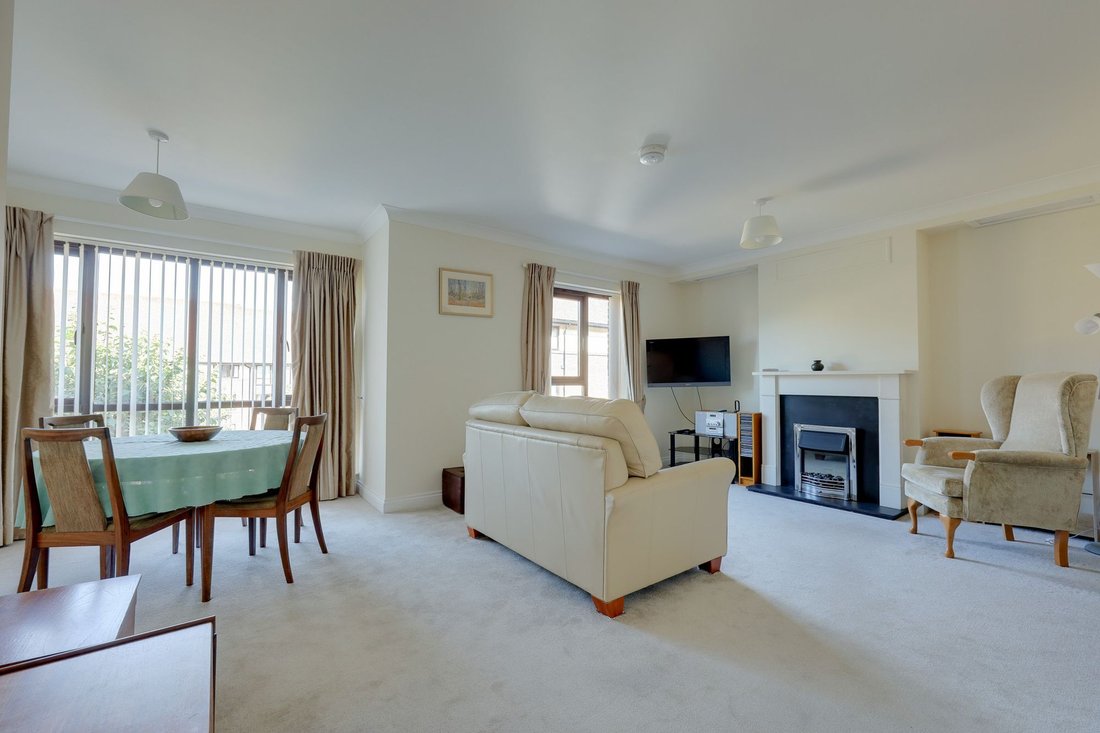 Apartment in Ditchling, England 2 - 18484131