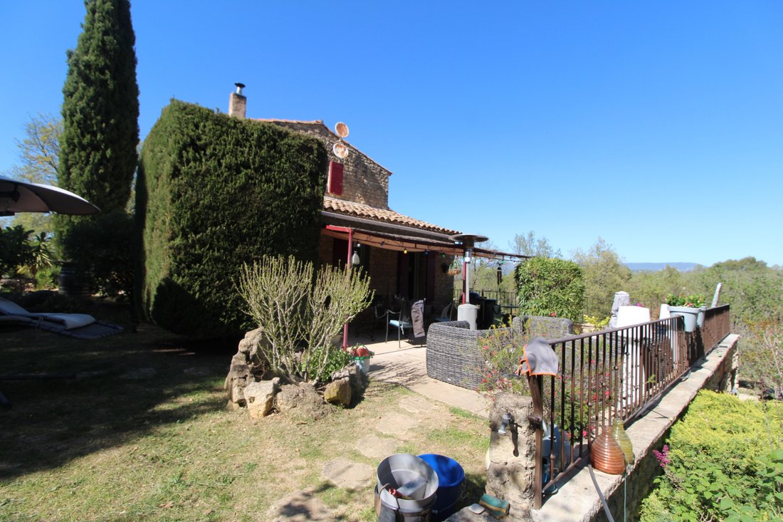 House in Apt, Provence-Alpes-Côte d'Azur, France 2 - 18483607