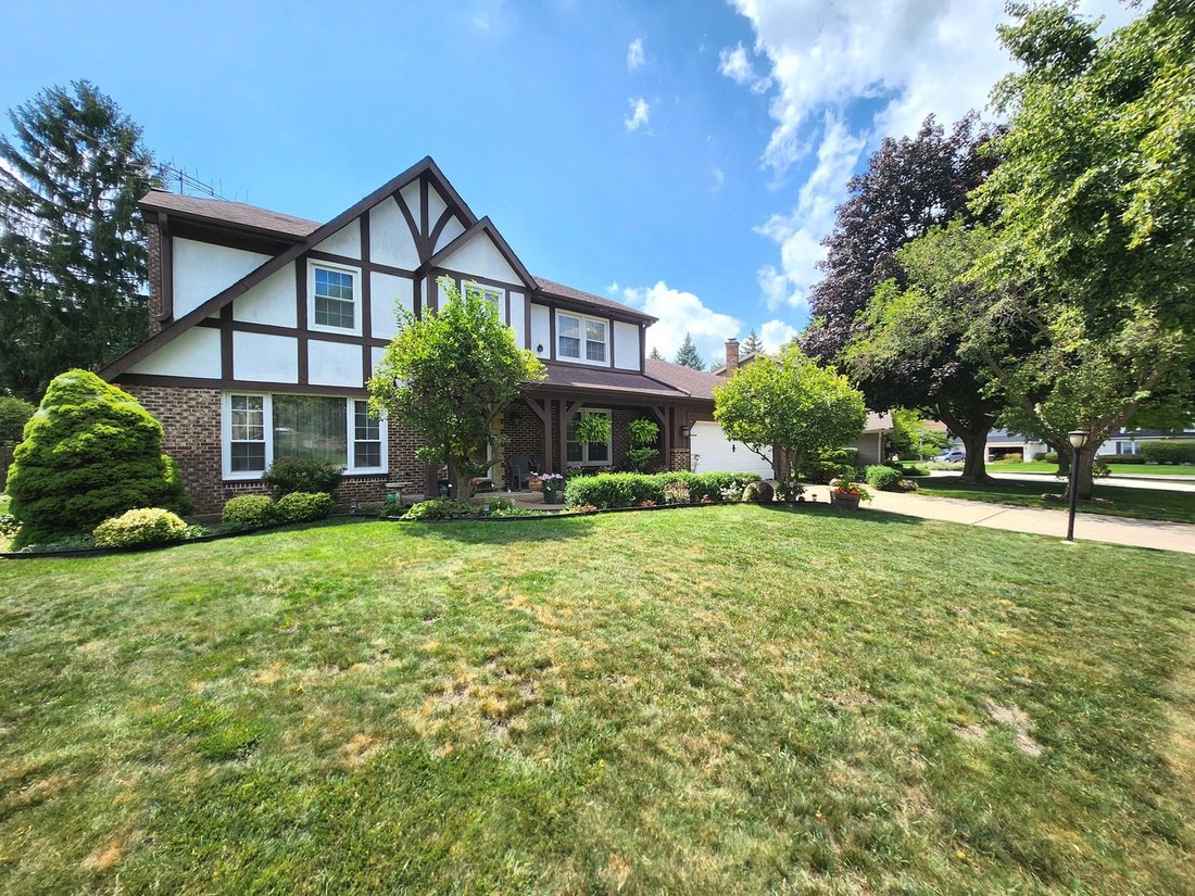 House in Libertyville, Illinois, United States 1 - 18486021