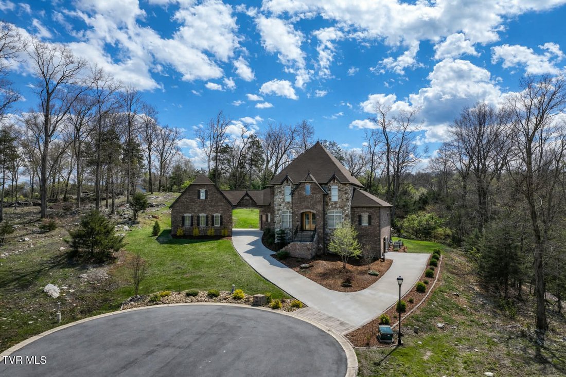 House in Elizabethton, Tennessee, United States 4 - 17792532