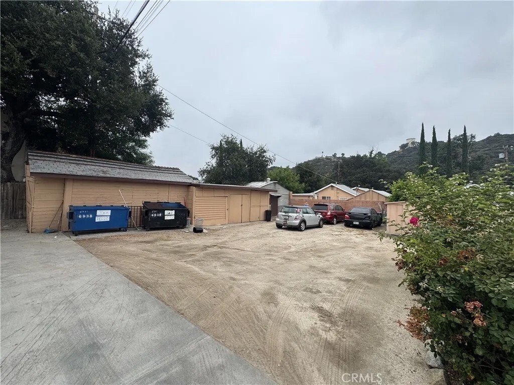 Los Angeles, California, United States 5 - 18488241