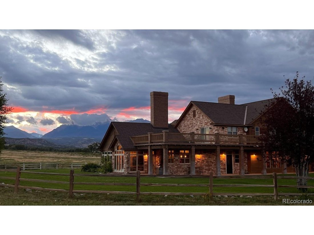 Corps de ferme à Salida, Colorado, États-Unis 5 - 18485394