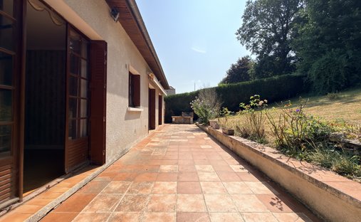 House in Saint-Germain-de-la-Grange, Ile-de-France, France 1