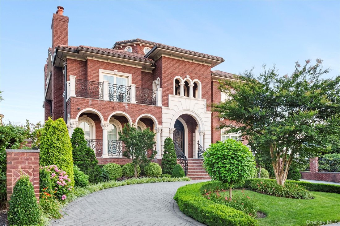 House in New York, New York, United States 1 - 18486673