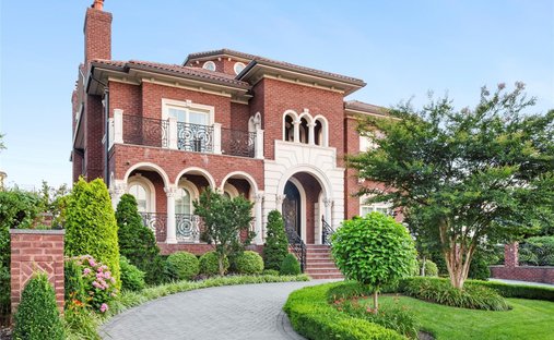 House in New York, New York, United States 1