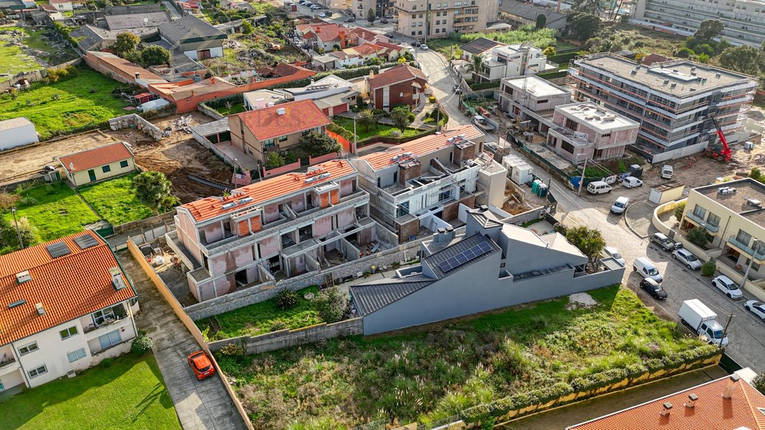 House in Sao Felix da Marinha, Porto District, Portugal 1 - 18486881